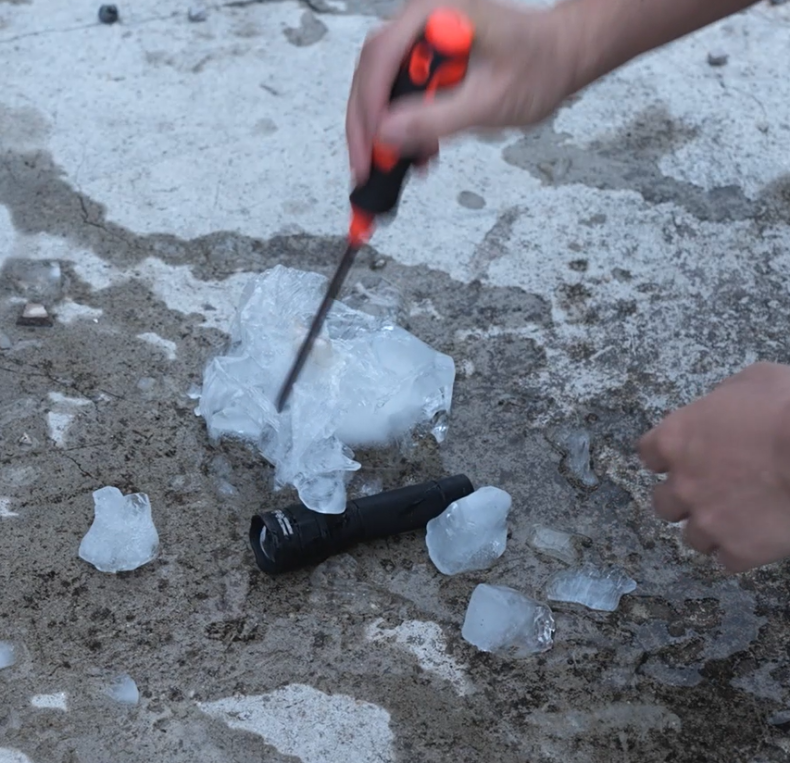 Superfire Flashlight Low-Temperature Test